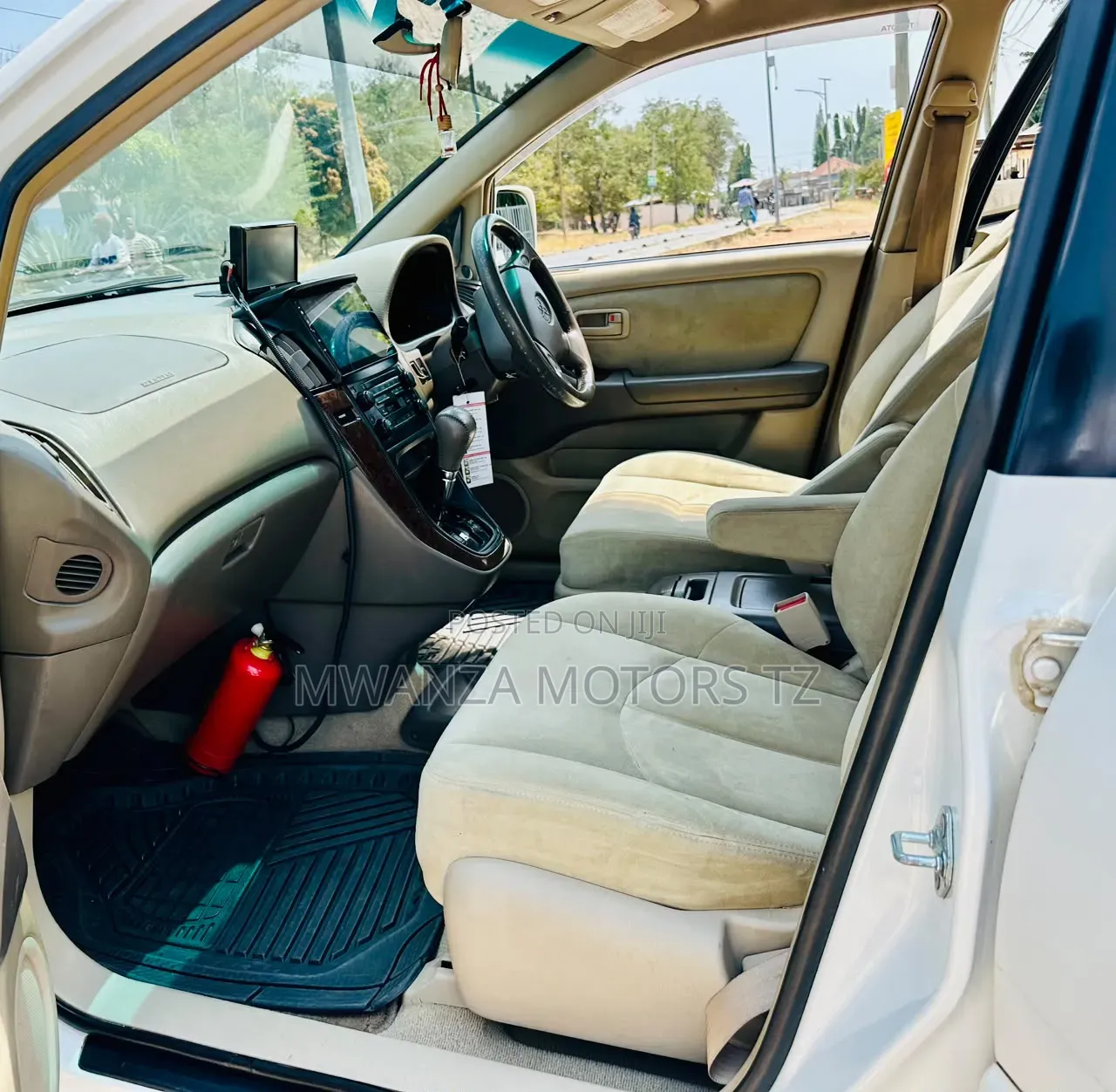 Toyota Harrier 1999 White