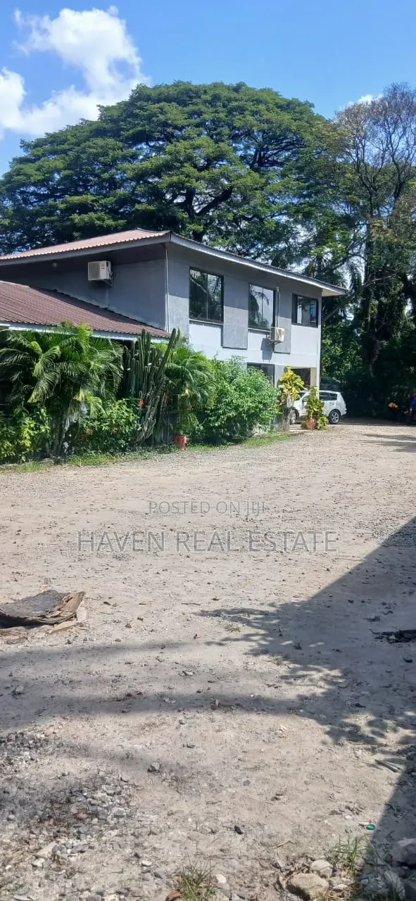 5bdrm House in Mikocheni for sale