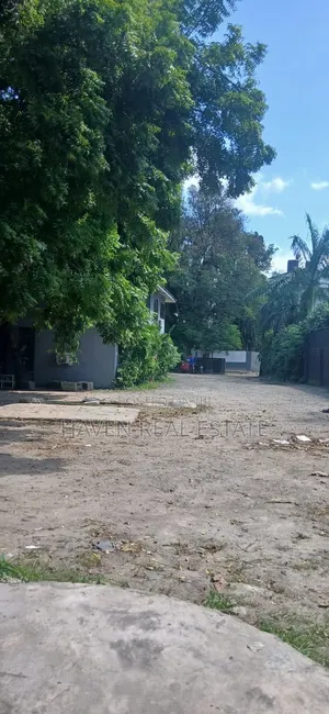 5bdrm House in Mikocheni for sale