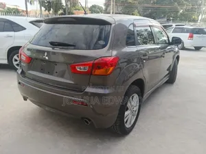 Mitsubishi RVR 2.0 2011 Gray