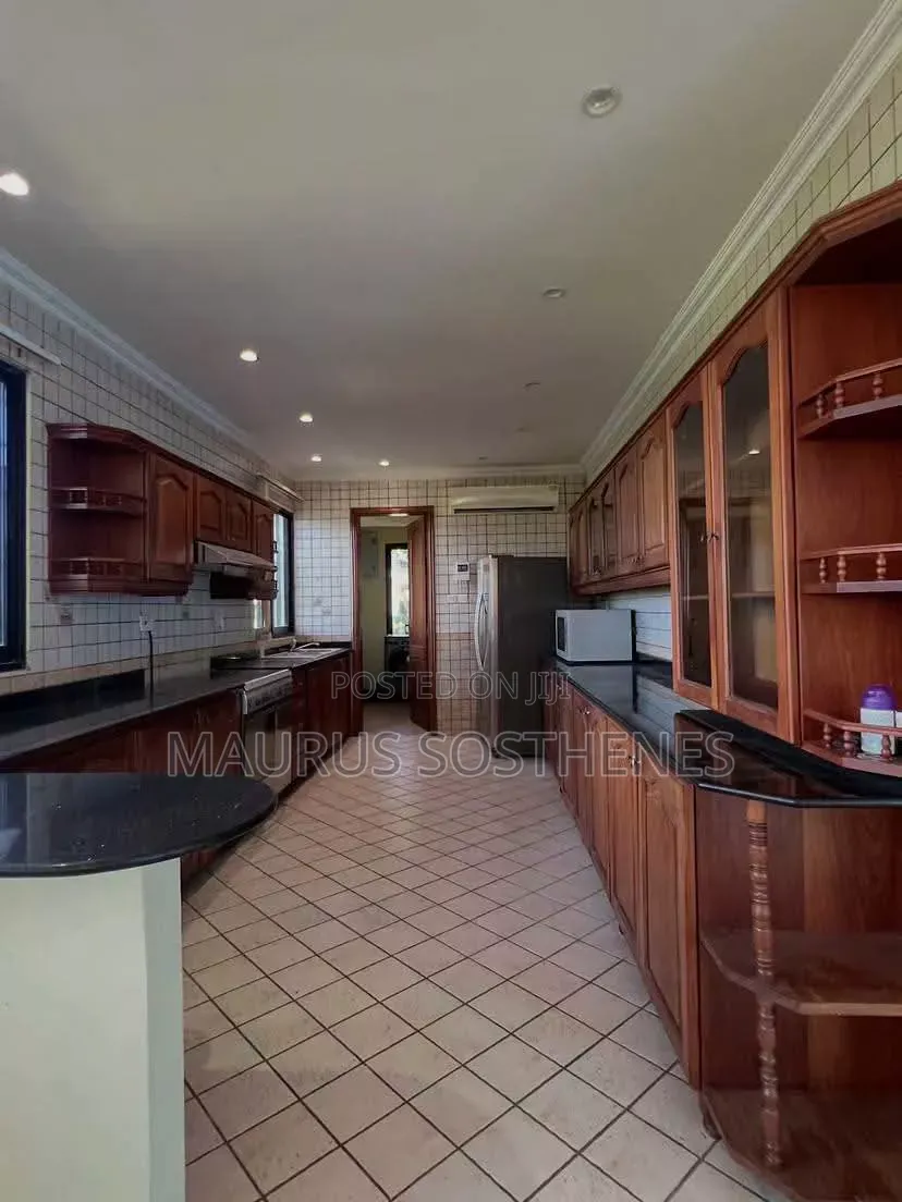 Furnished 4bdrm Villa in Kawe Beach for rent