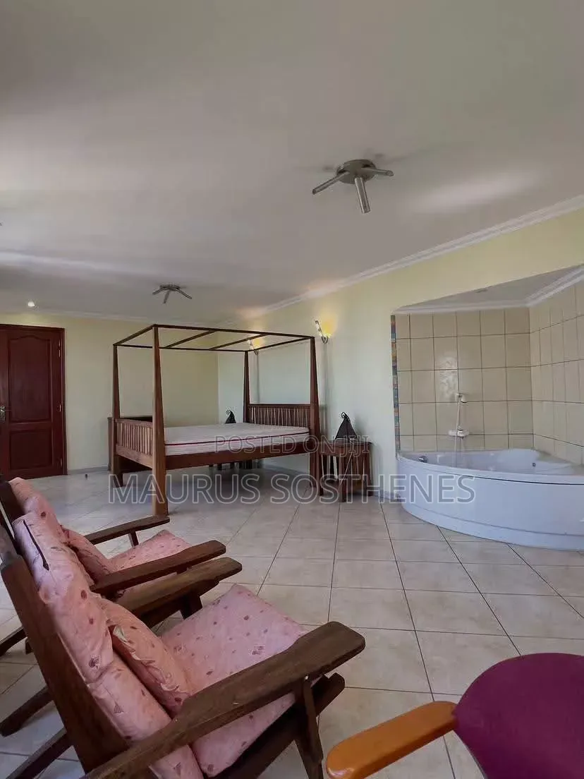 Furnished 4bdrm Villa in Kawe Beach for rent