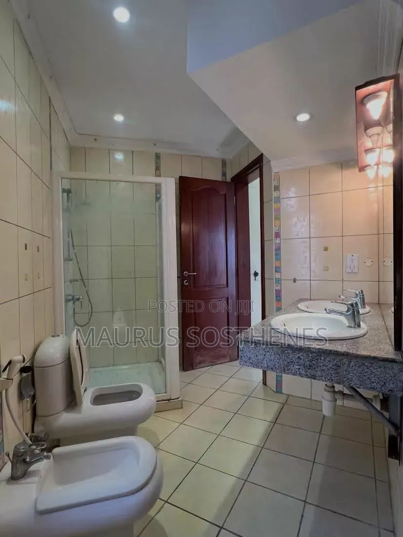Furnished 4bdrm Villa in Kawe Beach for rent