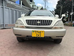 Toyota Harrier 2001 Pearl