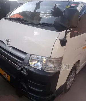 Toyota HiAce 2008 White