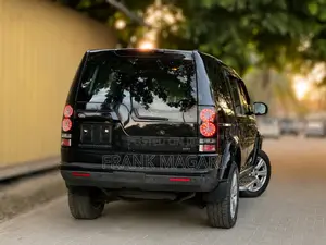 Land Rover Discovery 2015 Black