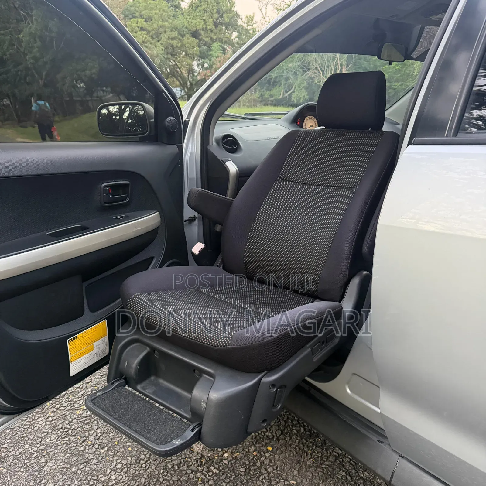 Toyota IST 2004 Silver