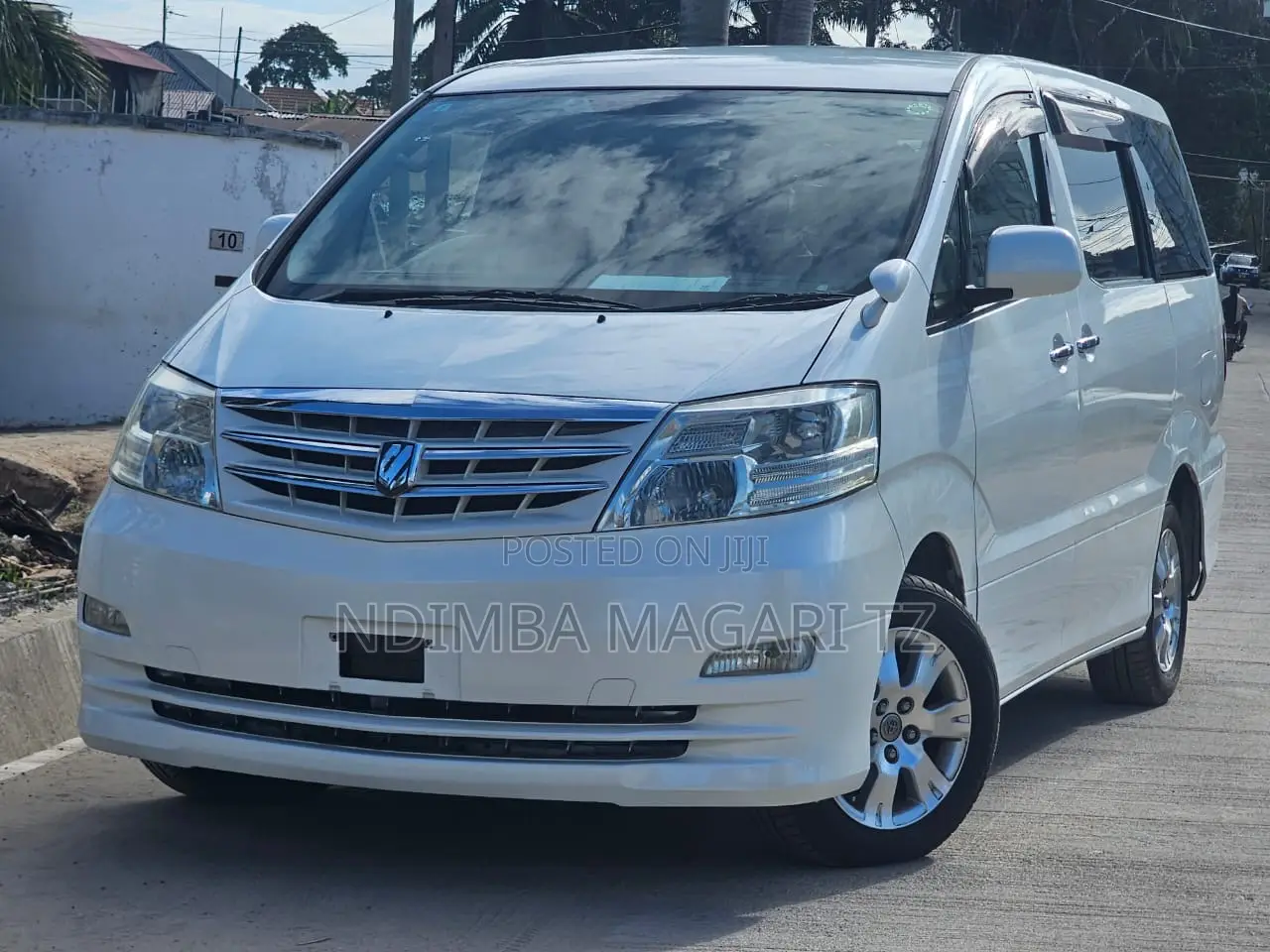 Toyota Alphard 2.4 Petrol FWD 2007 White