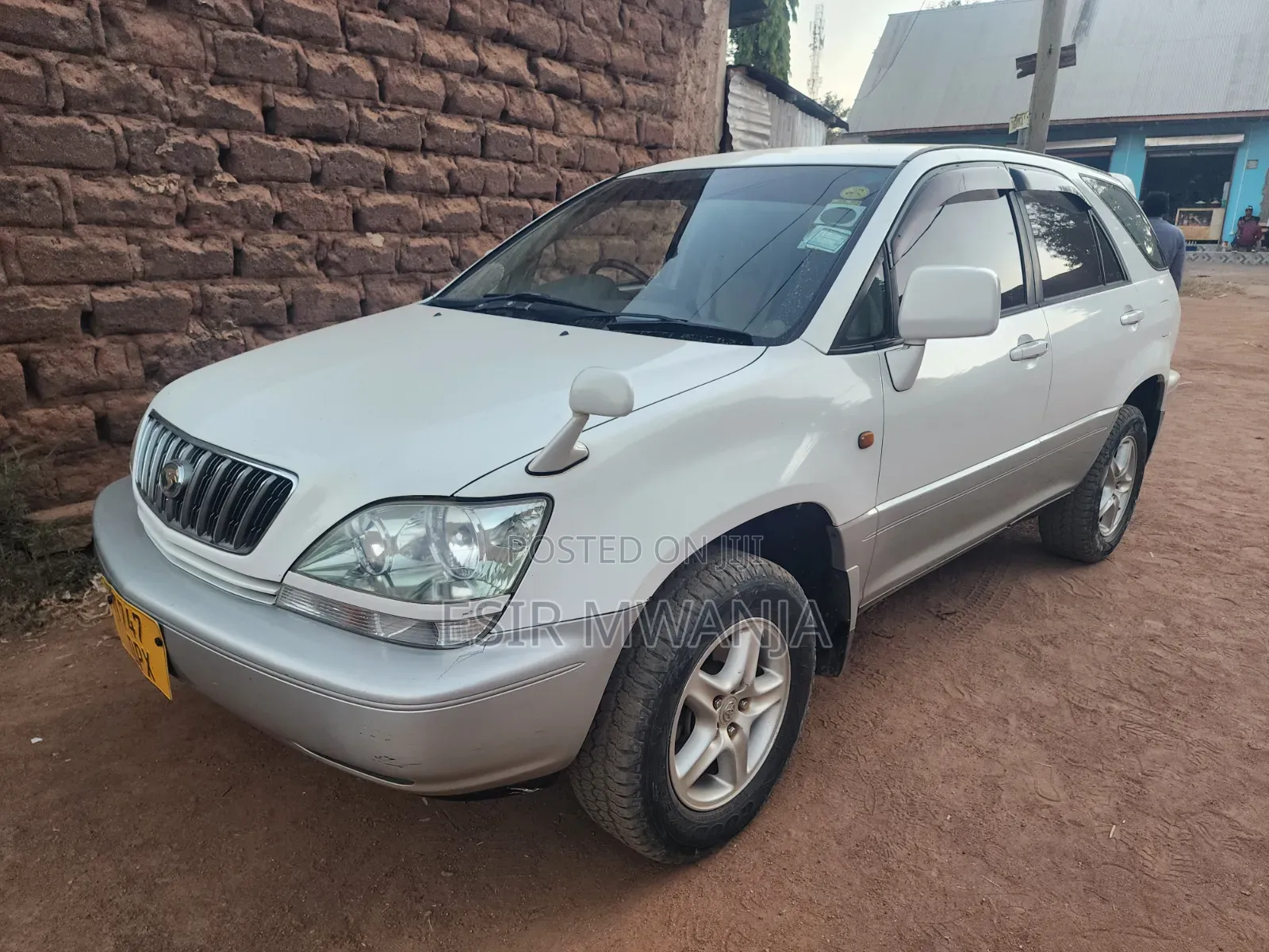 Toyota Harrier 2002 White