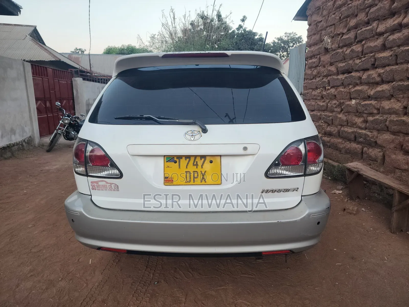 Toyota Harrier 2002 White