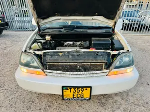 Toyota Harrier 2000 White