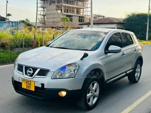 Nissan Dualis 2010 Silver