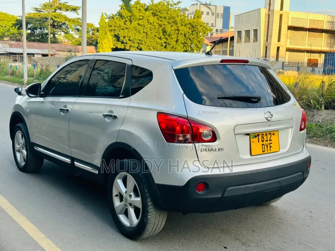 Nissan Dualis 2010 Silver