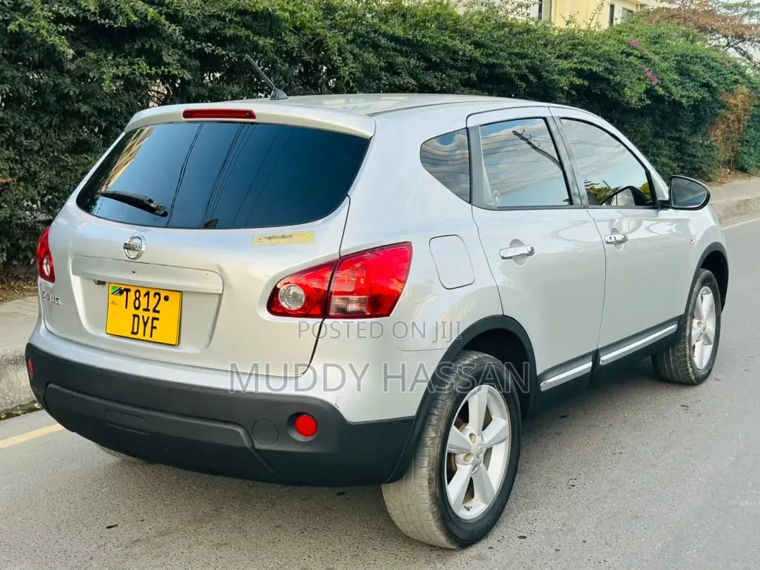 Nissan Dualis 2010 Silver