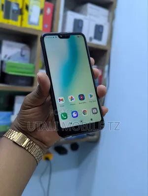 Kyocera Basio 3 KYV43 32 GB Black