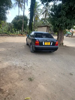 Toyota Progress 2000 Black