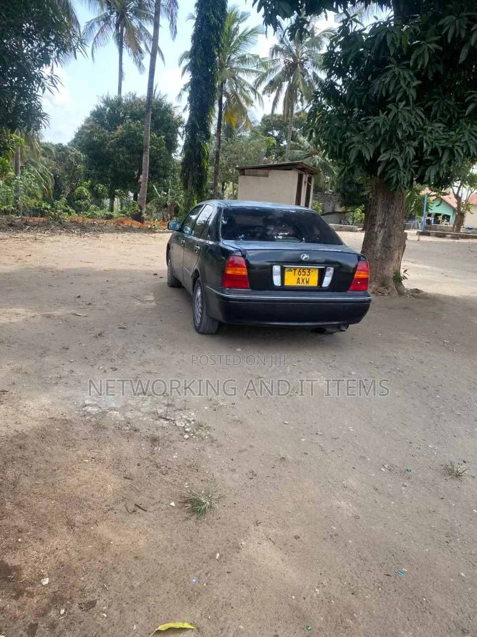 Toyota Progress 2000 Black