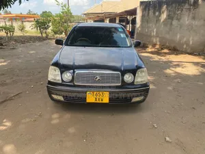 Toyota Progress 2000 Black