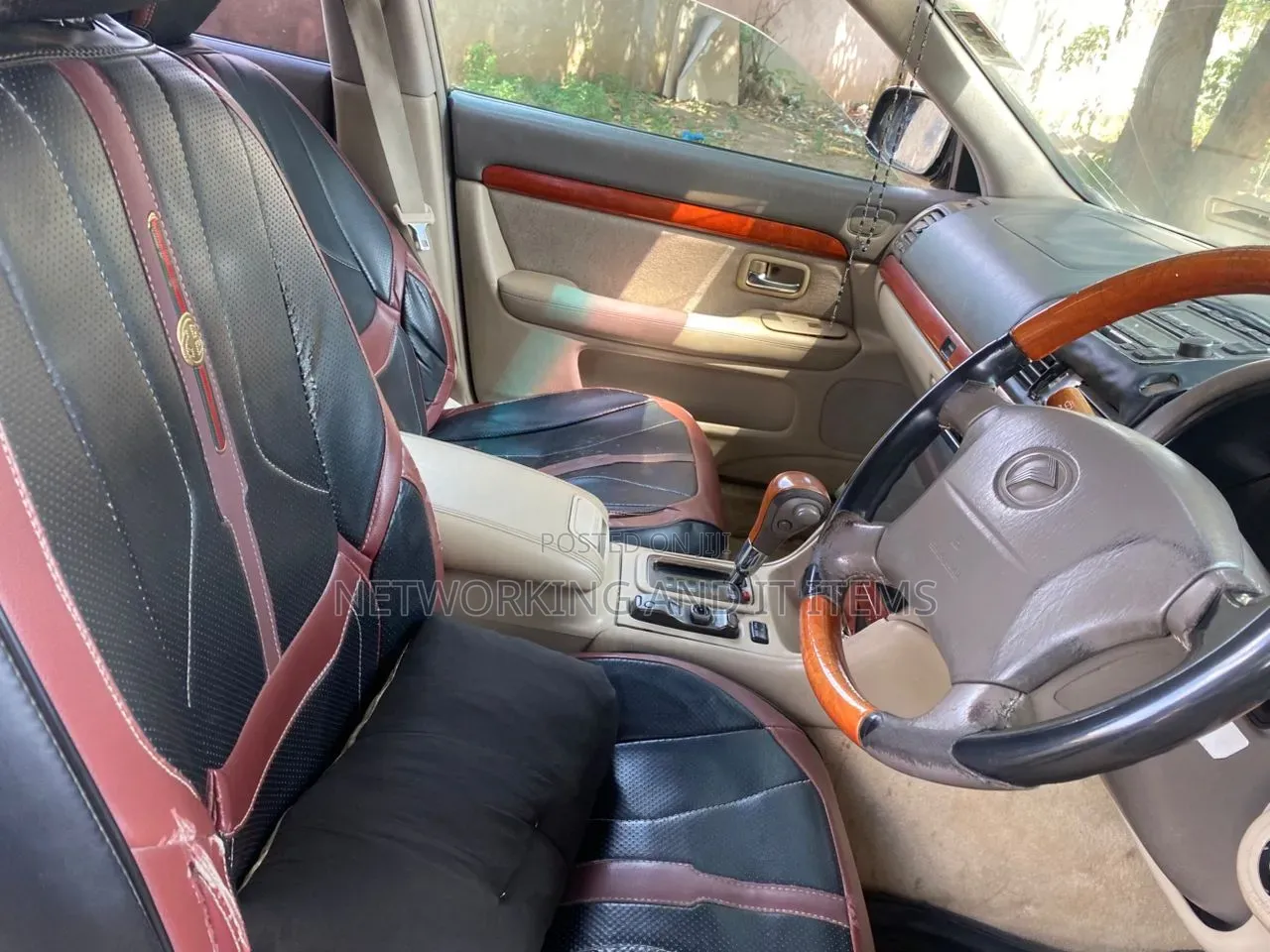 Toyota Progress 2000 Black