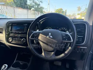 Mitsubishi Outlander 2015 Gray
