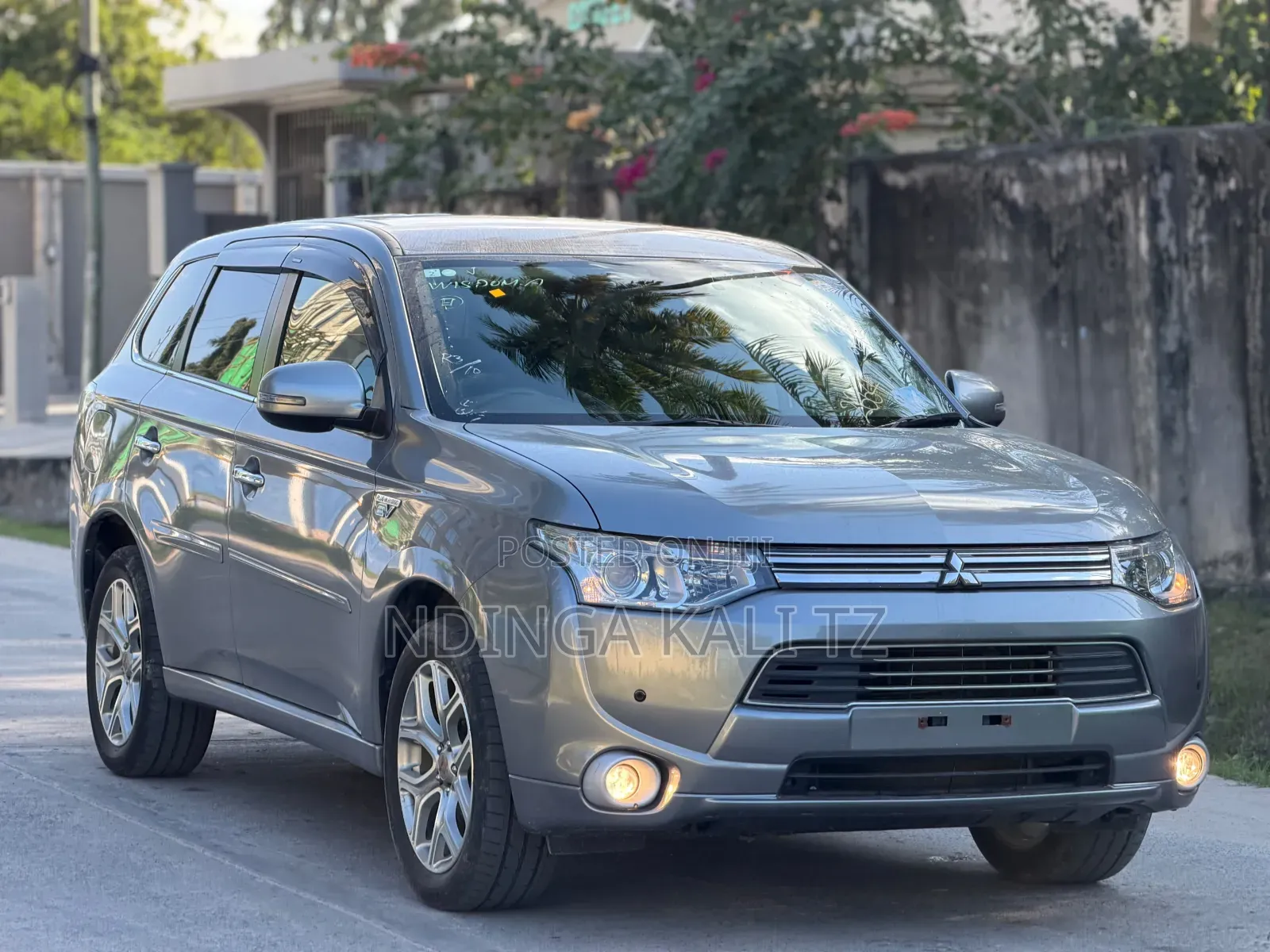 Mitsubishi Outlander 2015 Gray