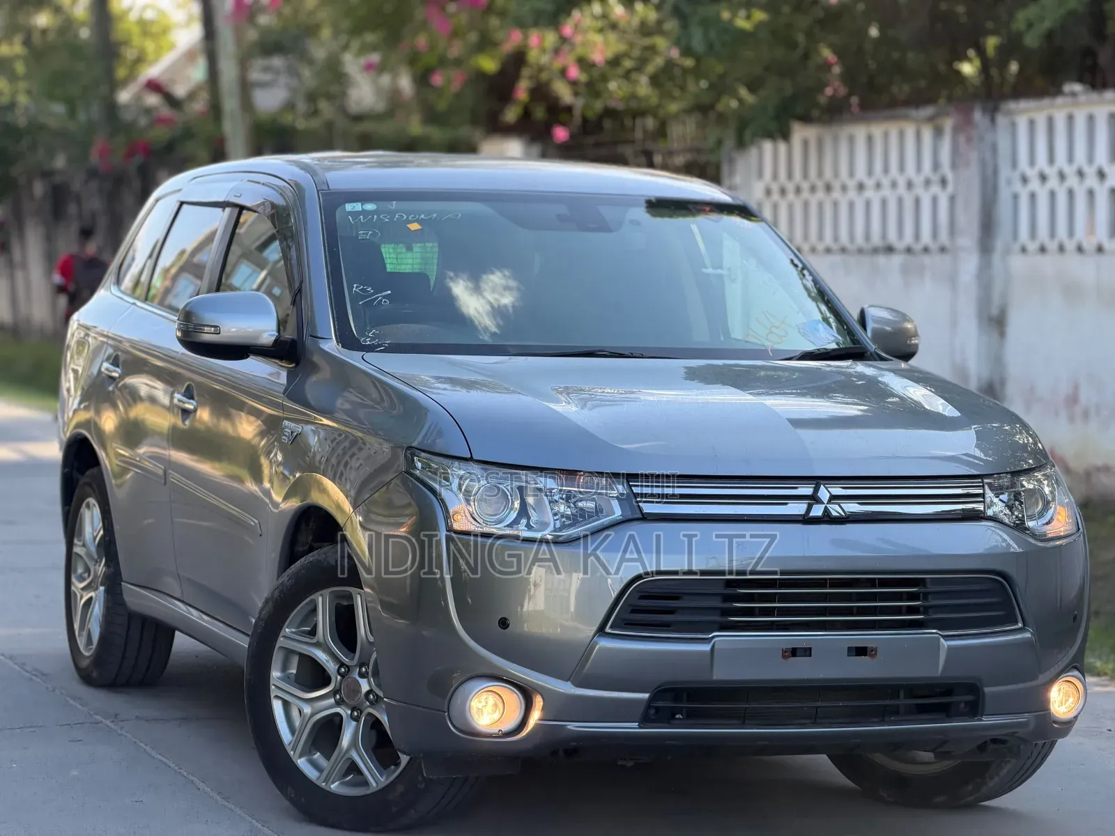 Mitsubishi Outlander 2015 Gray