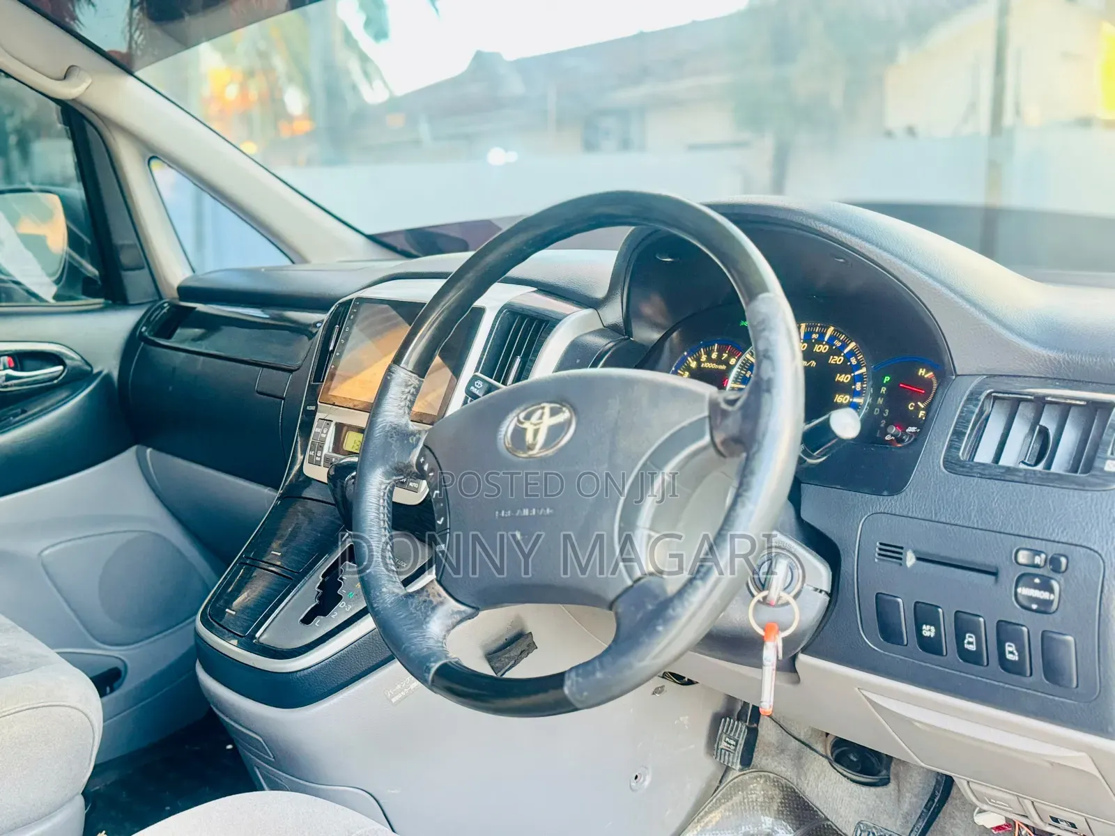 Toyota Alphard 2006 White
