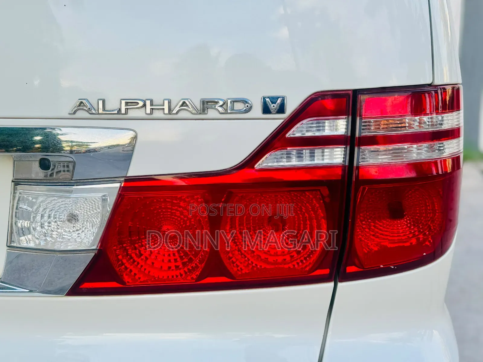 Toyota Alphard 2006 White