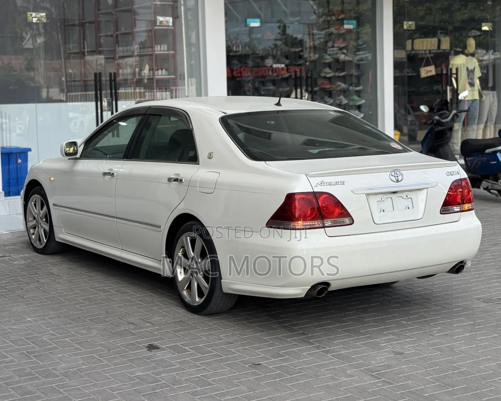 Toyota Crown 2004 White
