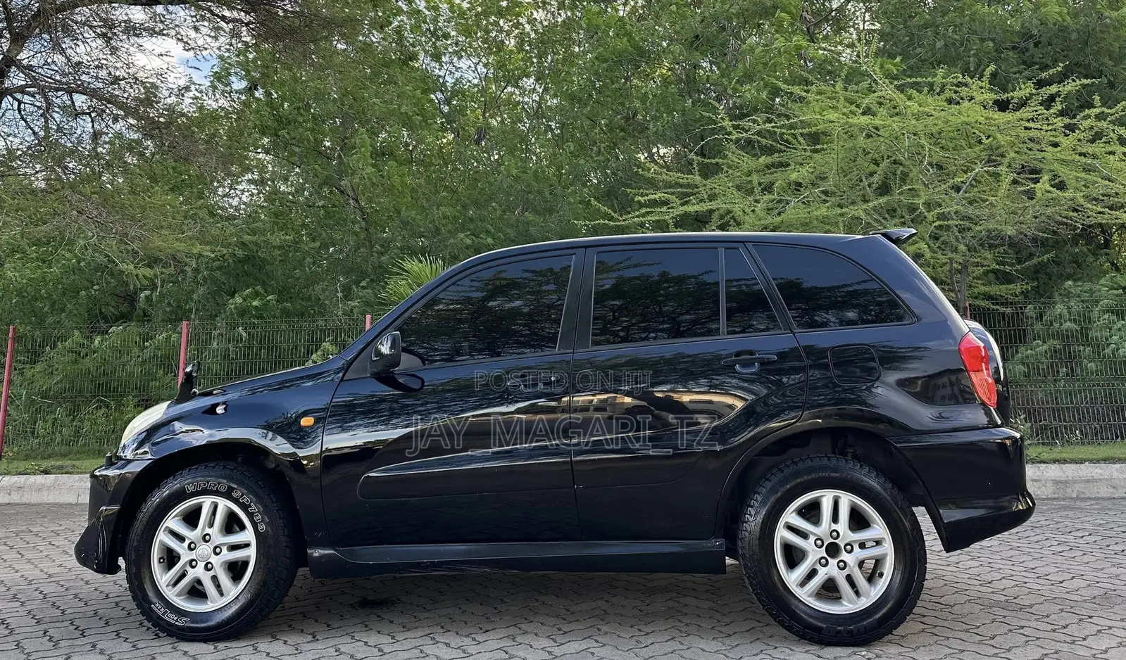Toyota RAV4 Automatic 2003 Black