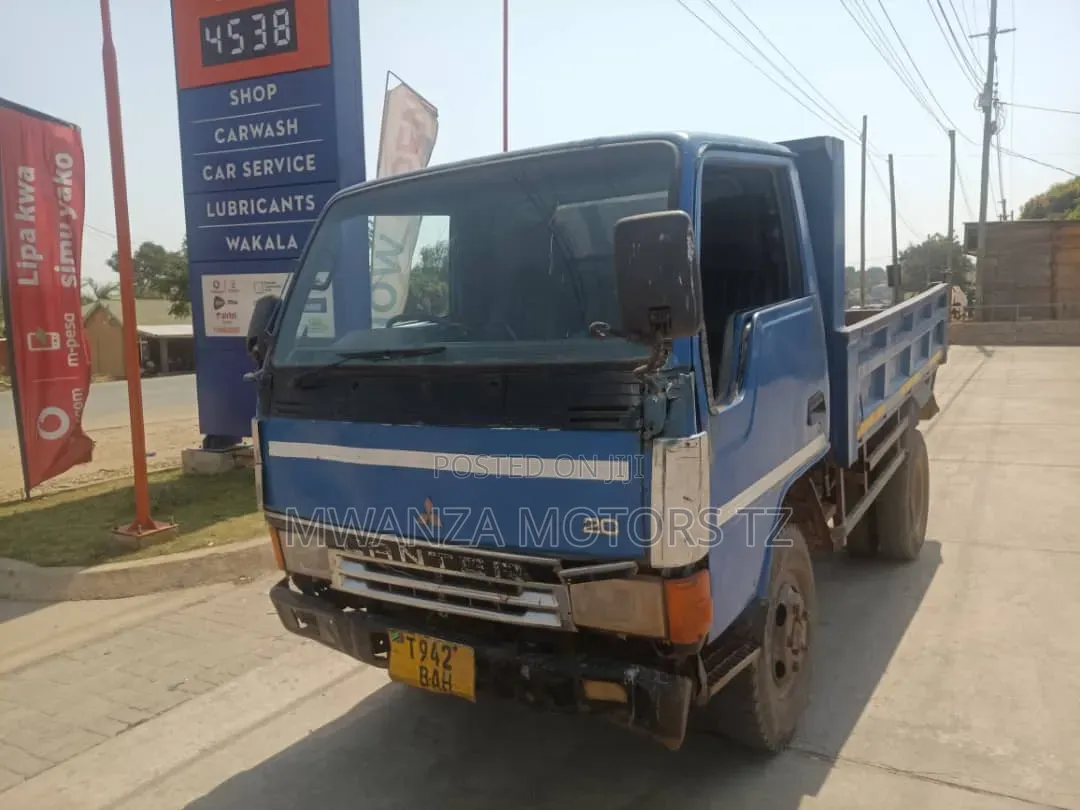 Mitsubish Canter Tipper