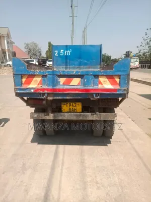 Mitsubish Canter Tipper
