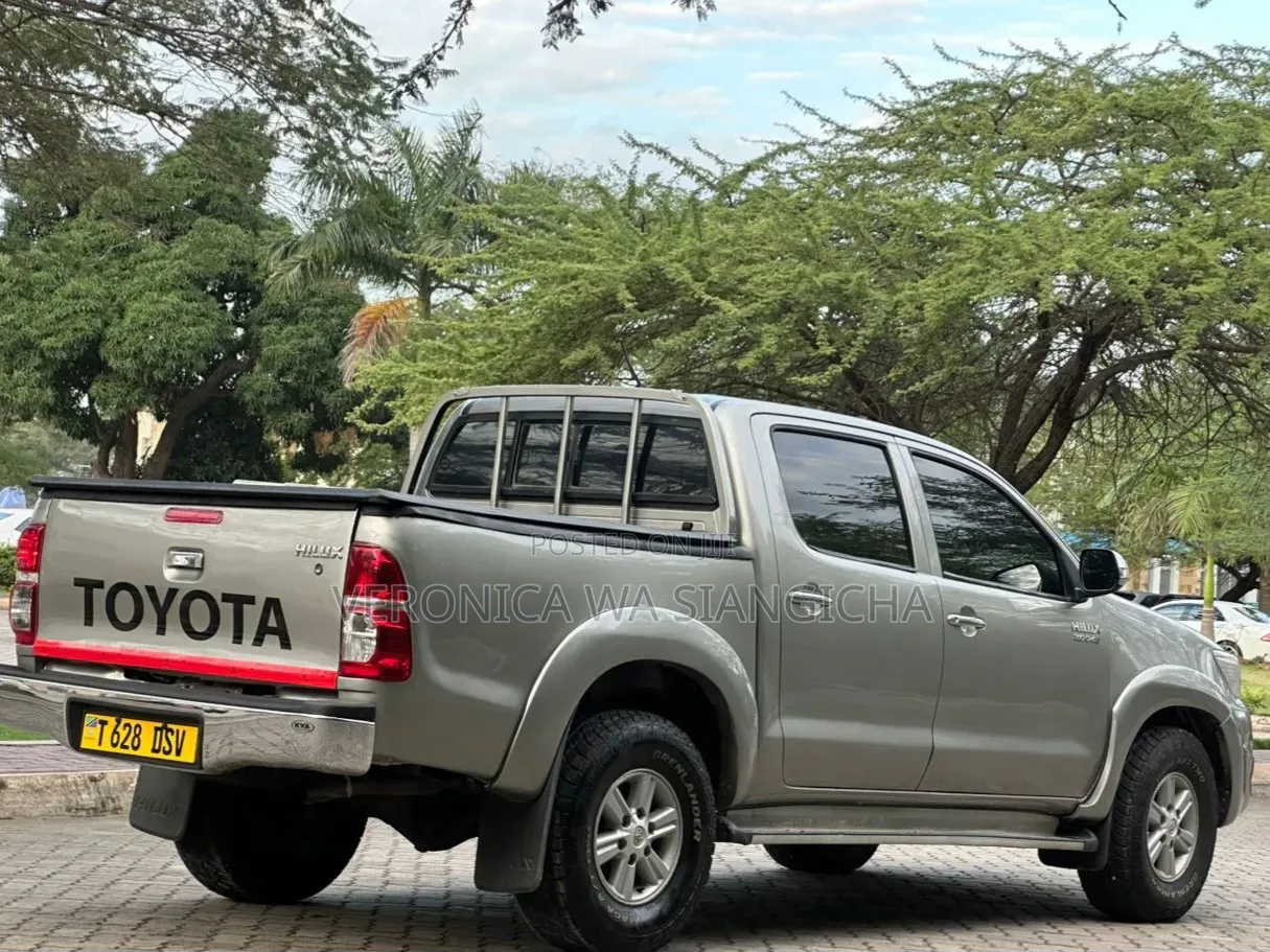 Toyota Hilux 2015