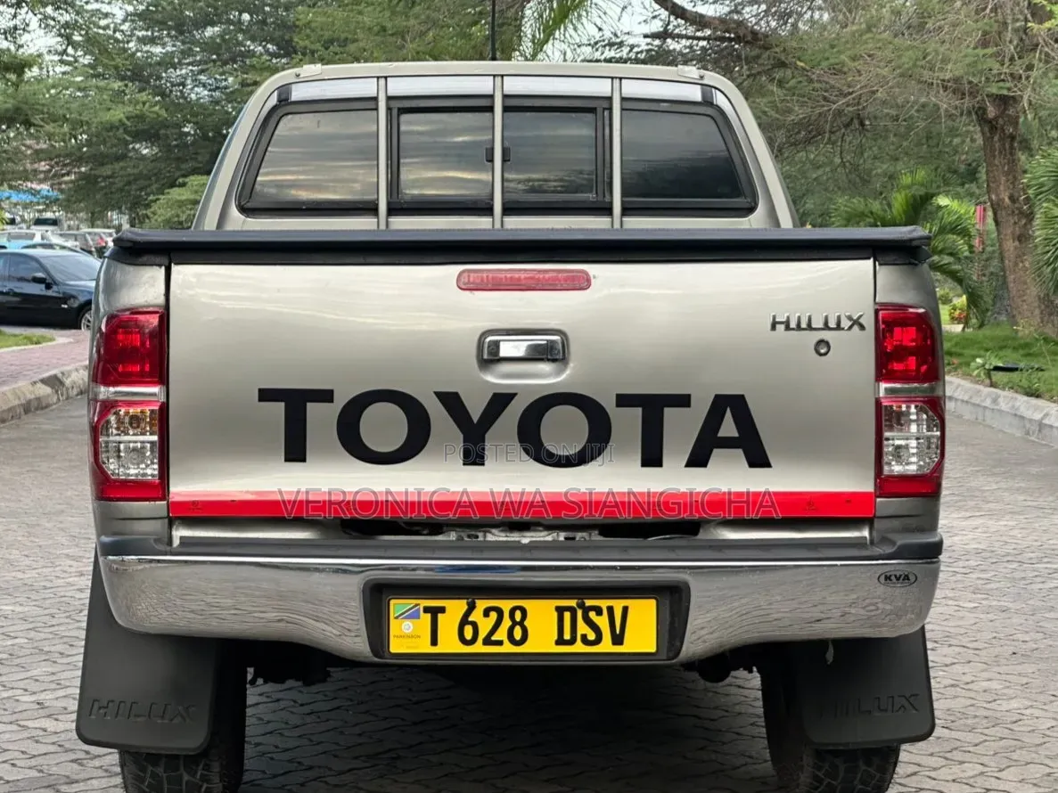 Toyota Hilux 2015