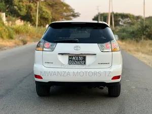 Toyota Harrier 2004 White
