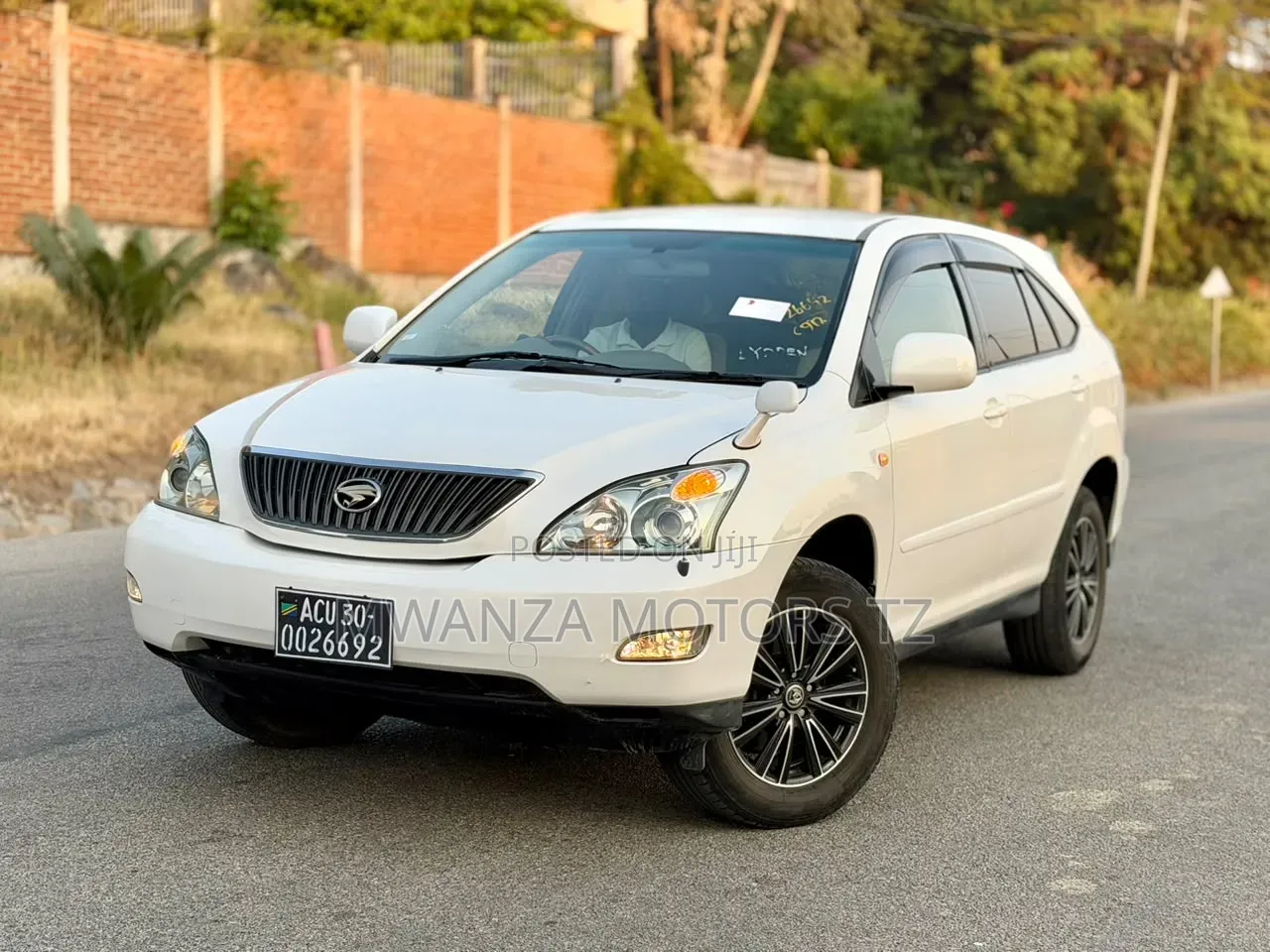 Toyota Harrier 2004 White