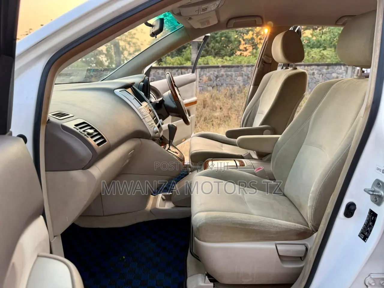 Toyota Harrier 2004 White