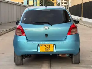 Toyota Vitz 2008 Blue