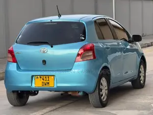 Toyota Vitz 2008 Blue