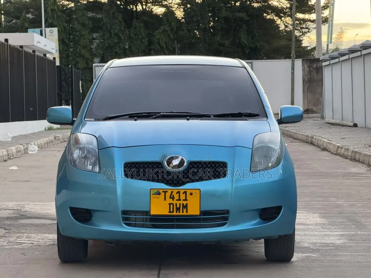 Toyota Vitz 2008 Blue