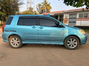 Toyota Raum 2006 Blue