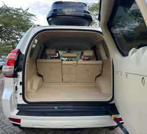 Toyota Land Cruiser Prado 2016 White