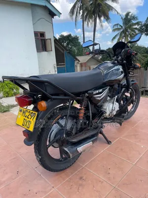 Bajaj Boxer 2024 Black