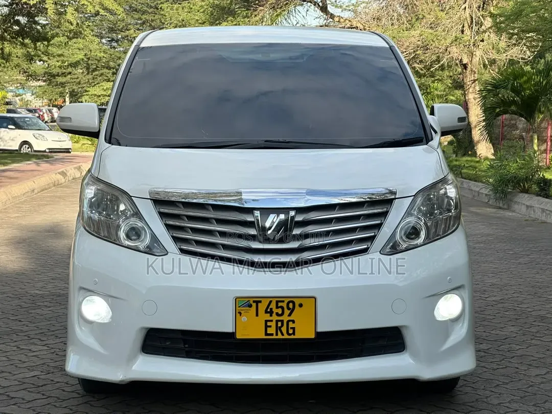 Toyota Alphard 2010 White