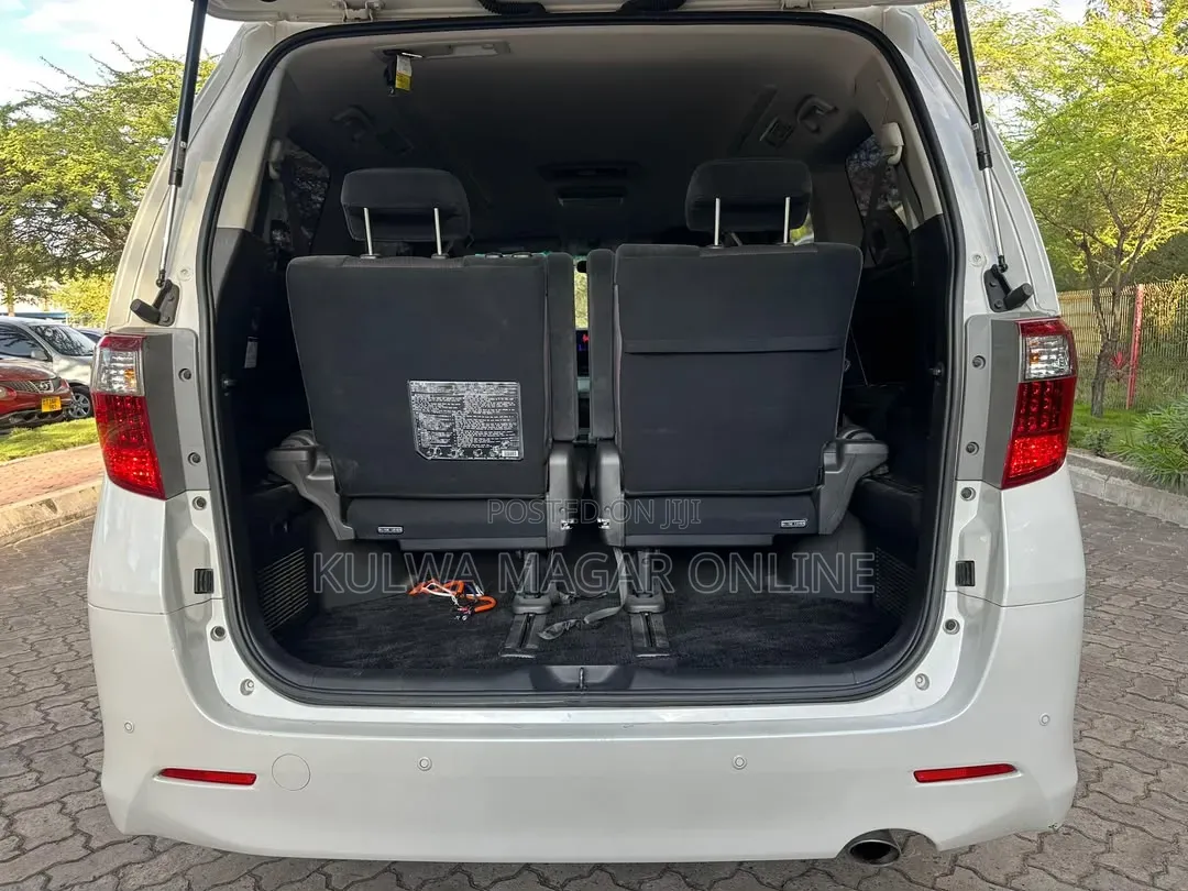 Toyota Alphard 2010 White