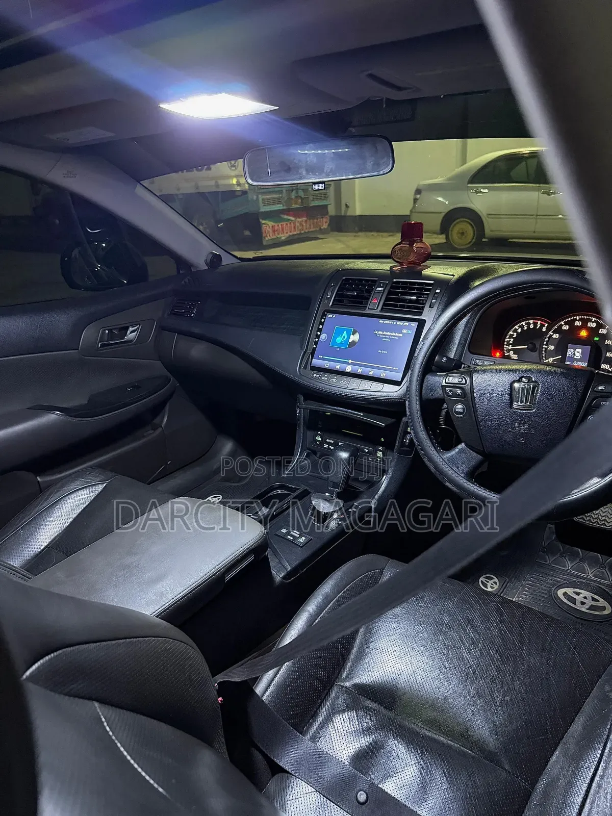 Toyota Crown 2009 Black