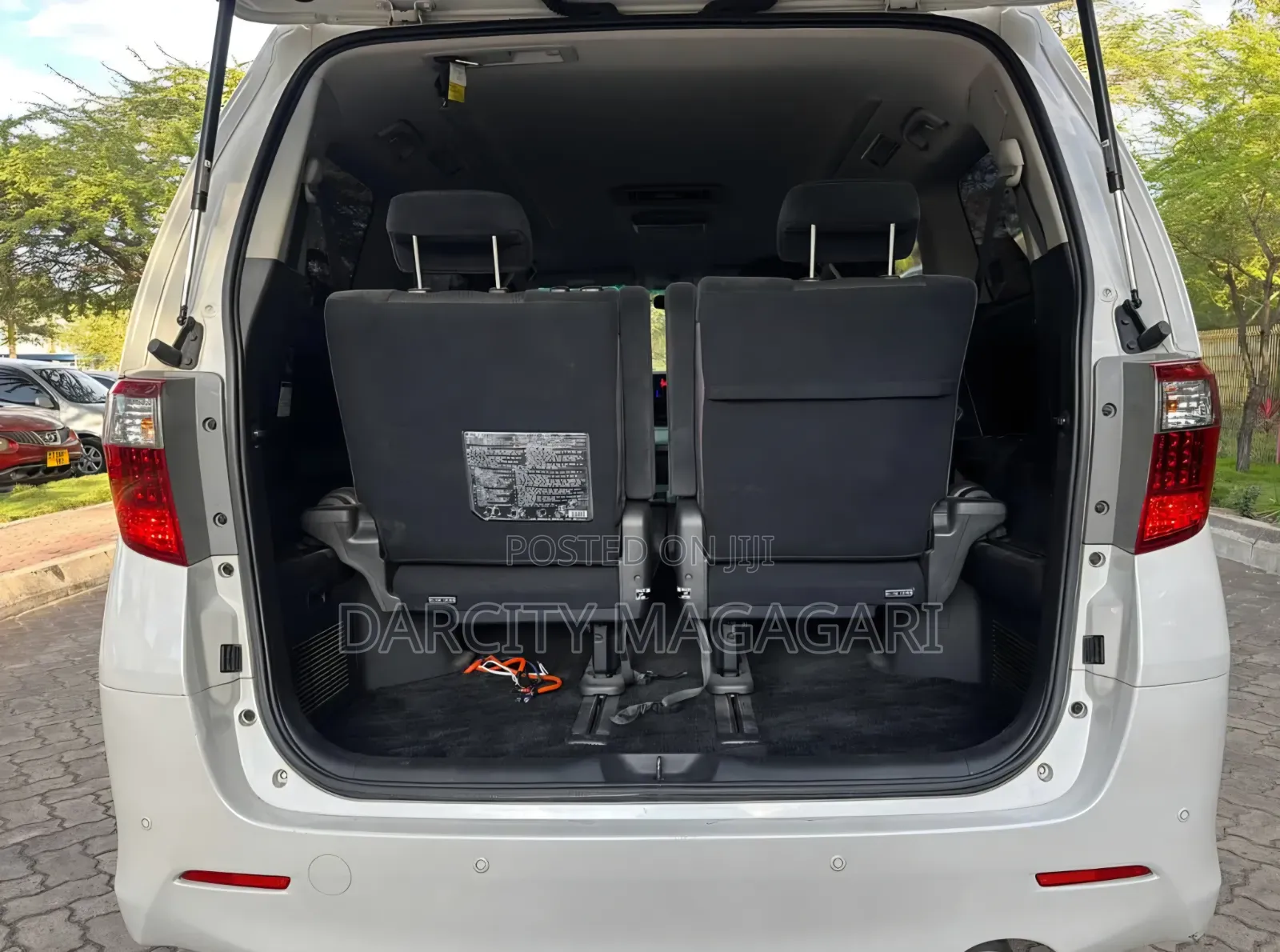 Toyota Alphard 2010 White