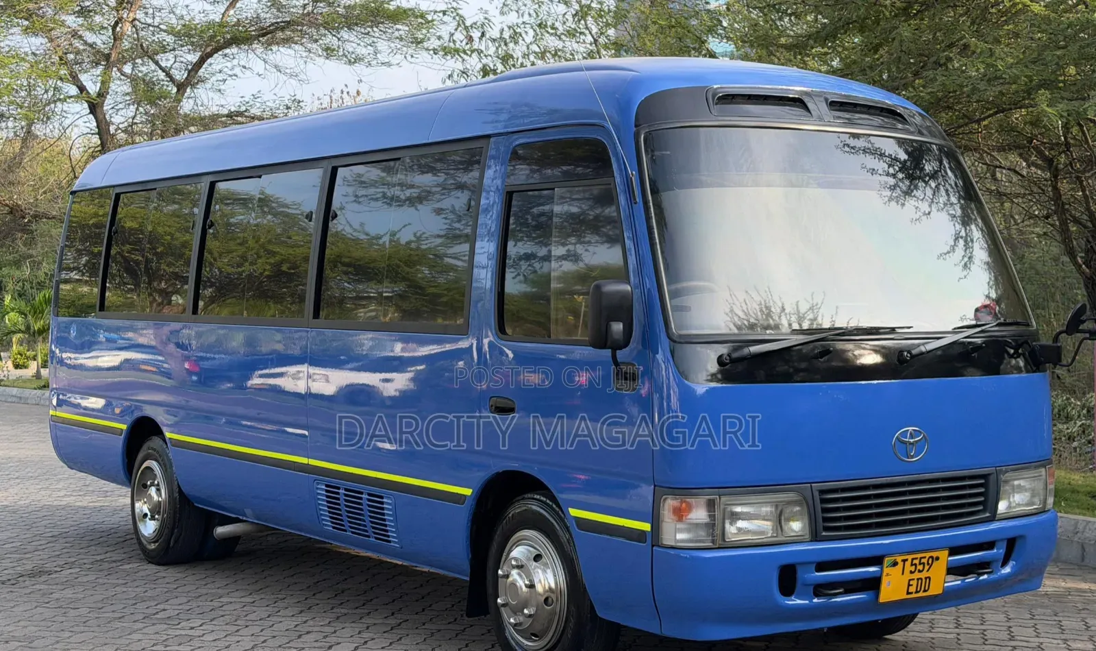 Toyota Coaster 1998 Blue