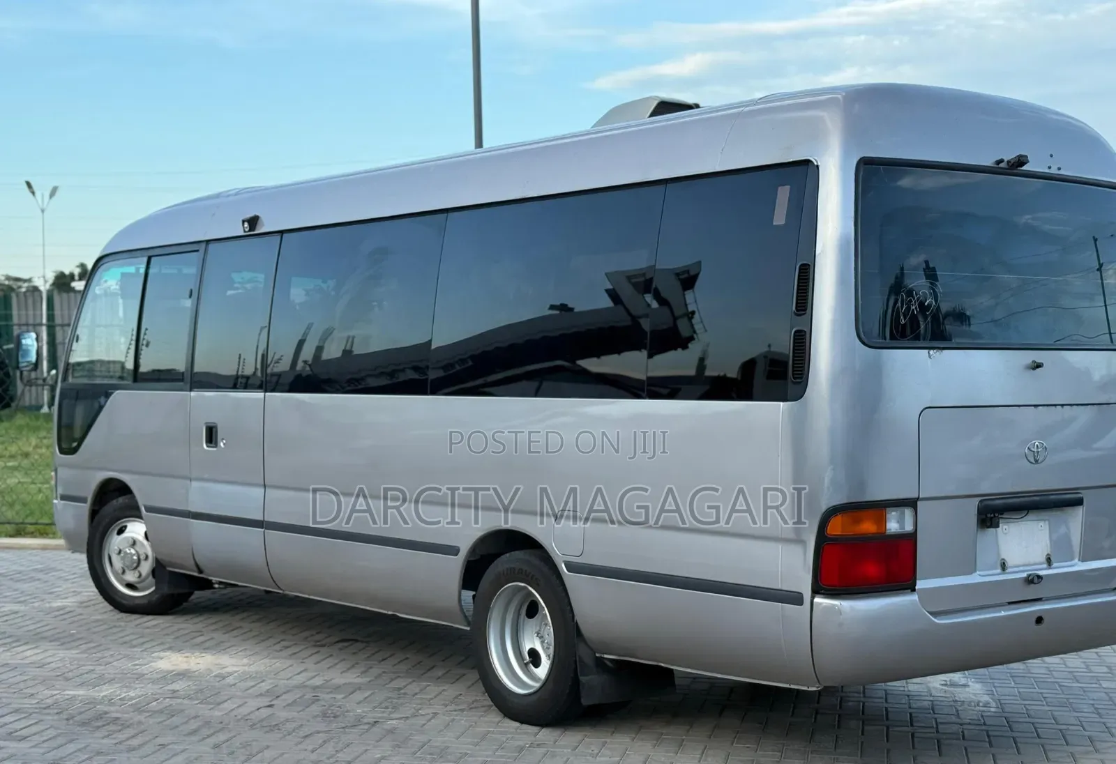 Toyota Coaster 1998