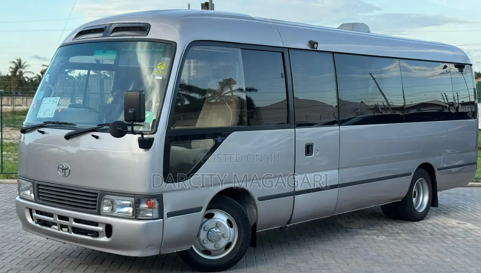 Toyota Coaster 1998